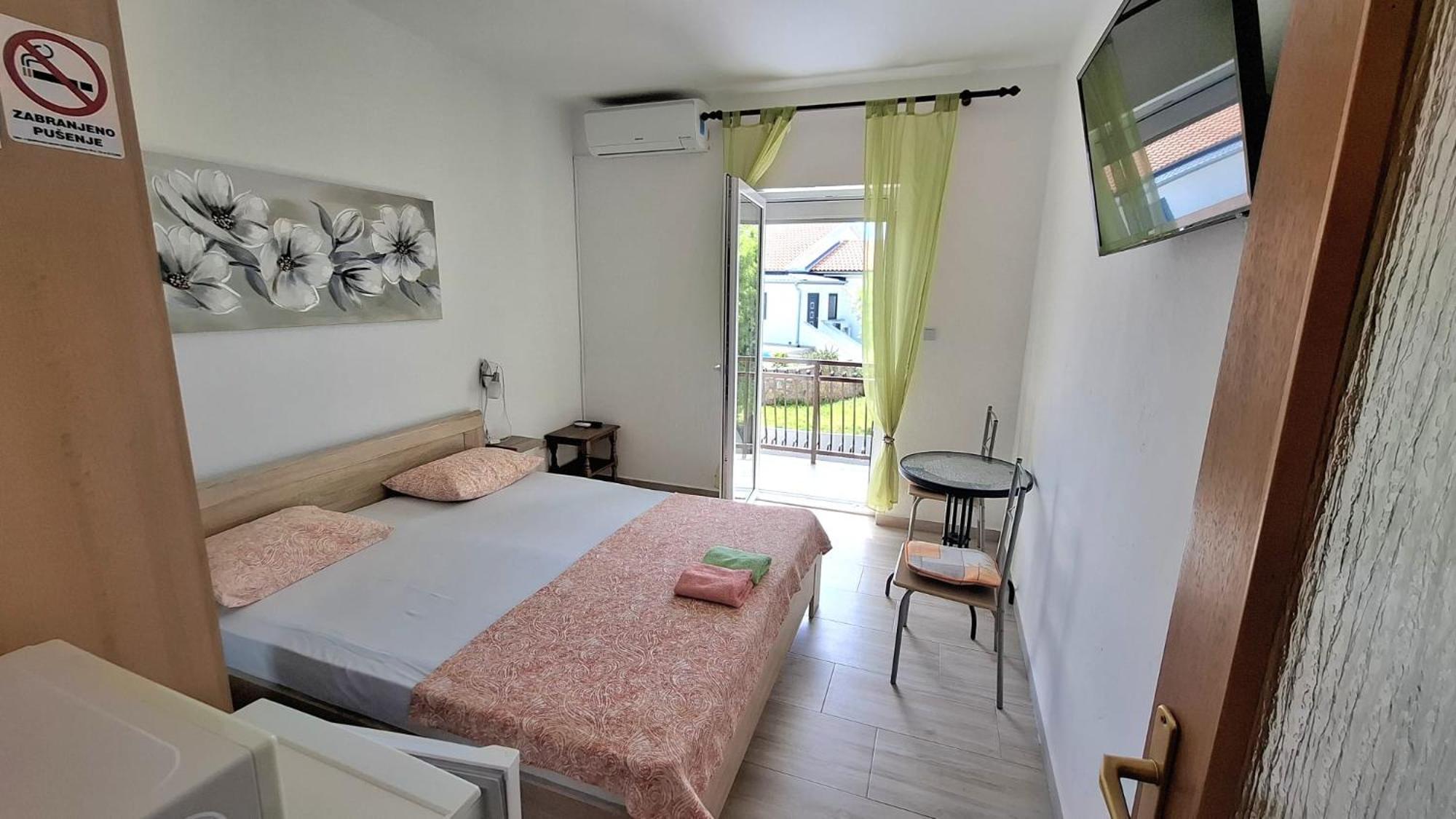 Guesthouse Martina 塞尼 外观 照片