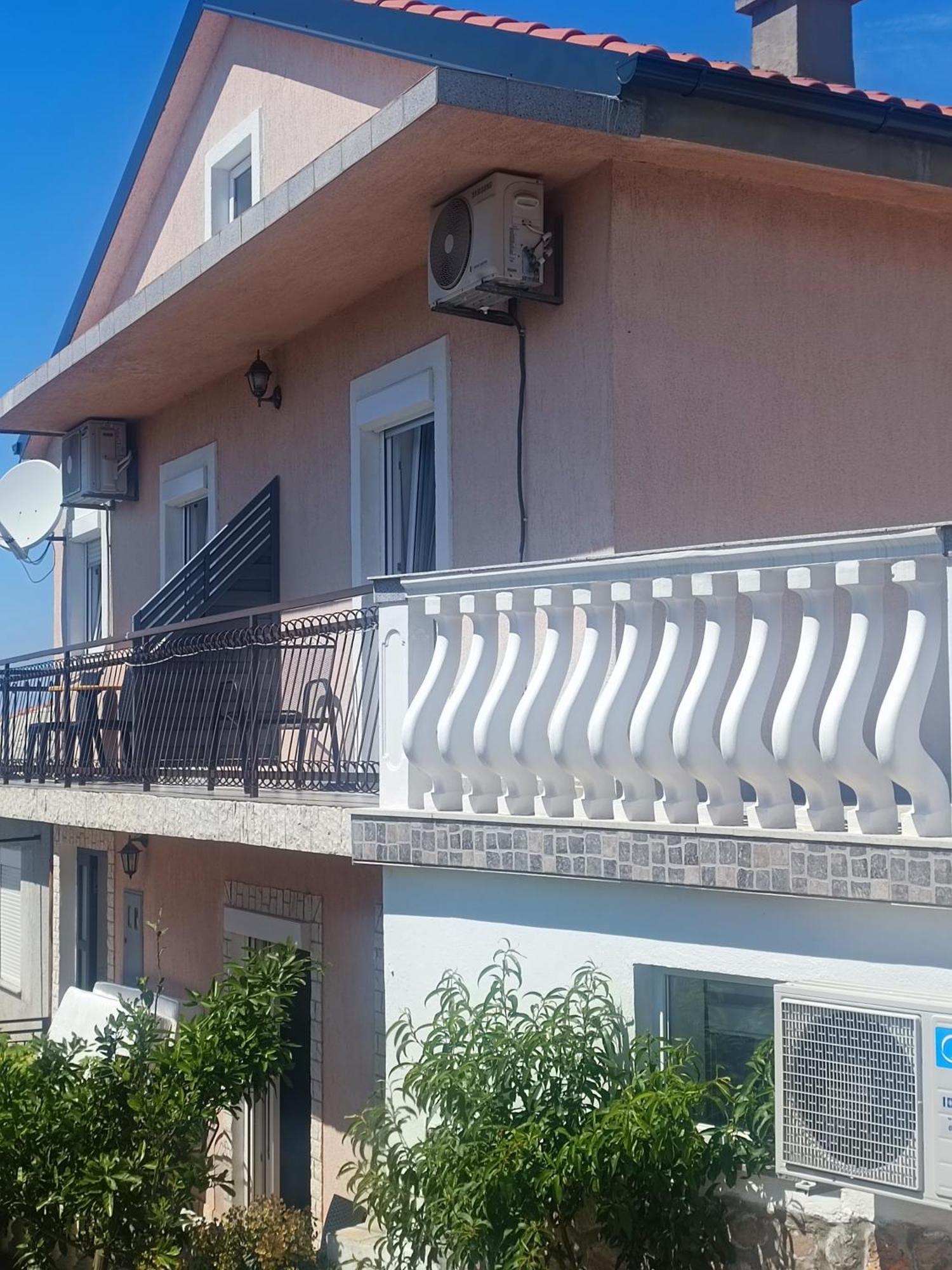Guesthouse Martina 塞尼 外观 照片